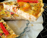 Foto del paso 10 de la receta: Quiche marinera con surimi, langostinos y atún