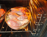 Foto del paso 1 de la receta: Pollo al horno al brandy con almendras
