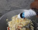 Foto langkah ke 6 dari resep Nasi Goreng Teri Medan ala Solaria.