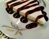 صورة لخطوة 6 من وصفة تشيز كيك بصوص الفراولة 🍓