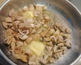 A picture of step 4 of Mushroom pork chops.