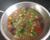 *வெங்காயம், வெண்டைக்காய், காரக் குழம்பு* (வத்தக் குழம்பு)(vendaikkai kara kulambu recipe in tamil) ரெசிபி ஸ்டேப் 7 புகைப்படம்