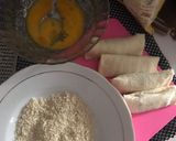 Foto langkah ke 6 dari resep Roti Tawar Goreng (Isi Sosis Telur Keju).