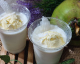 Gambar langkah 3 resipi Coconut Shake Float.