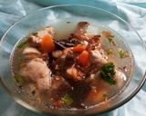 Foto langkah ke 6 dari resep Sup Ayam Jamur.