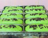 Foto langkah ke 2 dari resep Kue pukis daun suji.