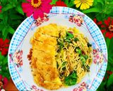 Foto langkah ke 8 dari resep Basil Noodles with Egg Katsu.