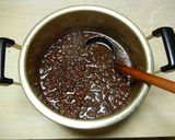 A picture of step 4 of Farmhouse-Style Oshiruko (Sweet Red Bean Soup with Mochi).