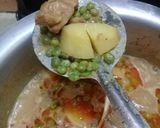 A picture of step 8 of Aloo Matar Gosht.