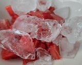 Foto langkah ke 2 dari resep Es Buah Merah Putih.