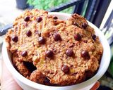 Foto langkah ke 6 dari resep Banana Oat Choco Cookies.