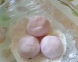 Foto langkah ke 3 dari resep Kelepon isi keju dan gula jawa.