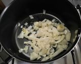 Foto del paso 1 de la receta: Arroz con pollo y azafrán