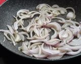 Foto del paso 2 de la receta: Fritada de champiñones y pimientos con queso Gamonéu