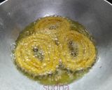 भाजणीची चकली (bhajani chakali recipe in marathi) रेसिपी स्टेप 4 फोटो 