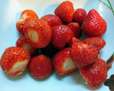 Foto del paso 2 de la receta: 106.🍨Unicornios🦄helados de fresa y yogur🍓🍶