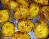A picture of step 1 of Dum aloo.