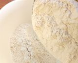 A picture of step 2 of Soft layered chapatti.