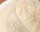 A picture of step 2 of Soft layered chapatti.