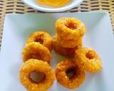 Foto langkah ke 8 dari resep Donat ayam saus keju.
