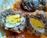 A picture of step 5 of Meatballs Stuffed with Hard-Boiled Egg.
