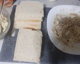 A picture of step 2 of Chicken and potato sandwiches.