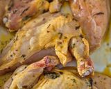 Une image de l'étape 2 de Suprêmes de poulet au citron et aux herbes.