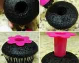 Foto del paso 4 de la receta: Cup cakes de chocolate rellenos y decorados con fudge!💕