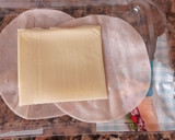 Foto del paso 1 de la receta: 🍽️Rollitos de jamón York, pavo y queso🧀