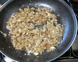 Tejszínes 🍶 gombamártás 🍄 szárított gombából recept fázis 3 fotója