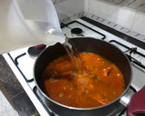 Foto del paso 4 de la receta: Patatas guisadas con costilla adobada