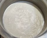 A picture of step 1 of Milk Cream (Christmas sweet).