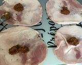 Une image de l'étape 2 de Roulés de jambon blanc à la tomate, gorgonzola et olives.