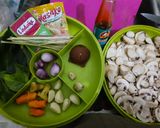 Foto langkah ke 1 dari resep Mie Ayam Jamur Mudah.