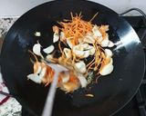Foto langkah ke 4 dari resep Bihun Goreng.