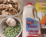 A picture of step 1 of Mushroom and Peas Soup (with fresh cream, herbs).