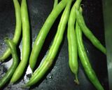 बीन्स मटर सब्जी (beans matar sabzi recipe in Hindi) रेसिपी चरण 1 फोटो