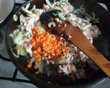 A picture of step 2 of Chicken pie.
