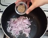 A picture of step 1 of Chicken Resha Daal.