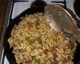 A picture of step 8 of Stir-fried macaroni.