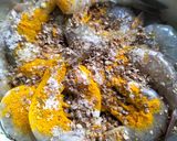 Gambar langkah 1 resipi Udang Goreng Kunyit.