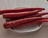 A picture of step 1 of Carrot halwa.