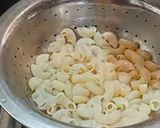 A picture of step 1 of Masala macaroni.