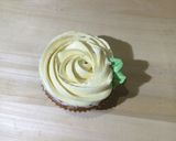 Foto langkah ke 15 dari resep Vanilla cupcakes & swiss meringue buttercream.
