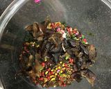 A picture of step 4 of Crunchy paan balls.