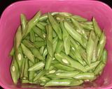 Foto langkah ke 1 dari resep Tumis Buncis Jagung Masak Kilat.