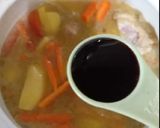 Foto langkah ke 2 dari resep Semur Ayam Kentang Wortel Berempah.