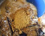 A picture of step 3 of Dahi baingan.