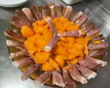 Une image de l'étape 5 de Melon au jambon cru de la forêt noire.