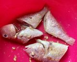 Foto langkah ke 1 dari resep Arsik Ikan Merah Bawang Batak.